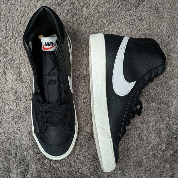 Nike Other - Nike Blazer Mid '77 VNTG Men 9 Black Sail Off White BQ6806 002 Leather repo zz
